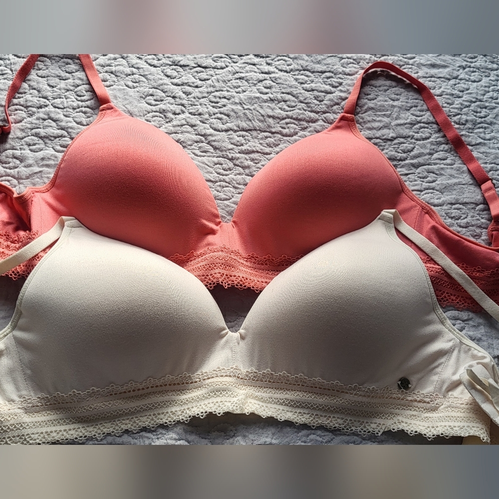 Lucky Brand Lace Trim Bras - Coral and Cream Wire Free